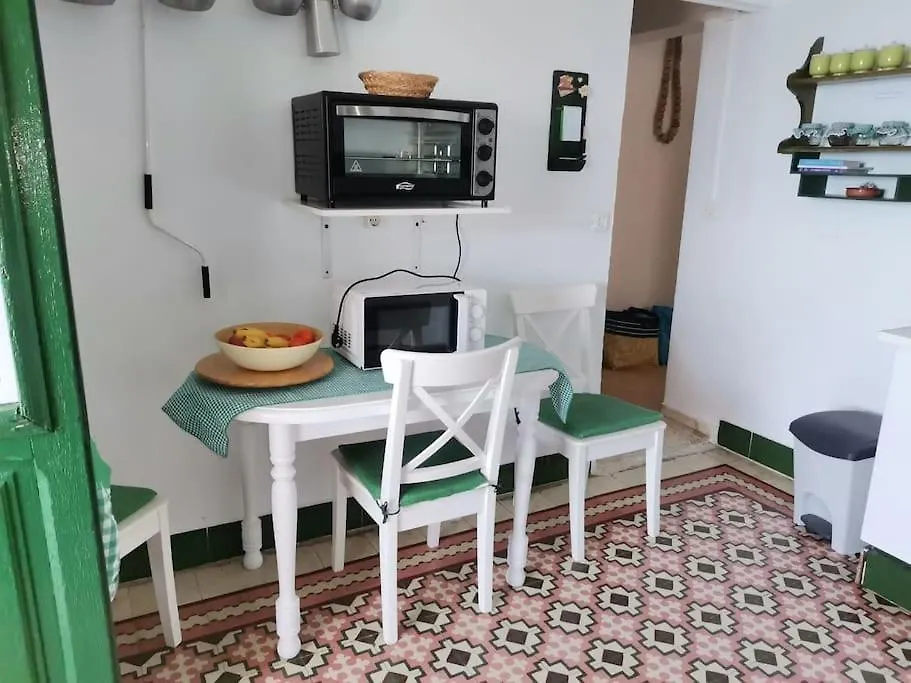 אדחה Fantastic Apartment On The Beach בית נופש