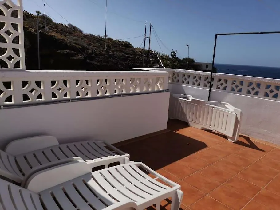 אדחה Fantastic Apartment On The Beach בית נופש
